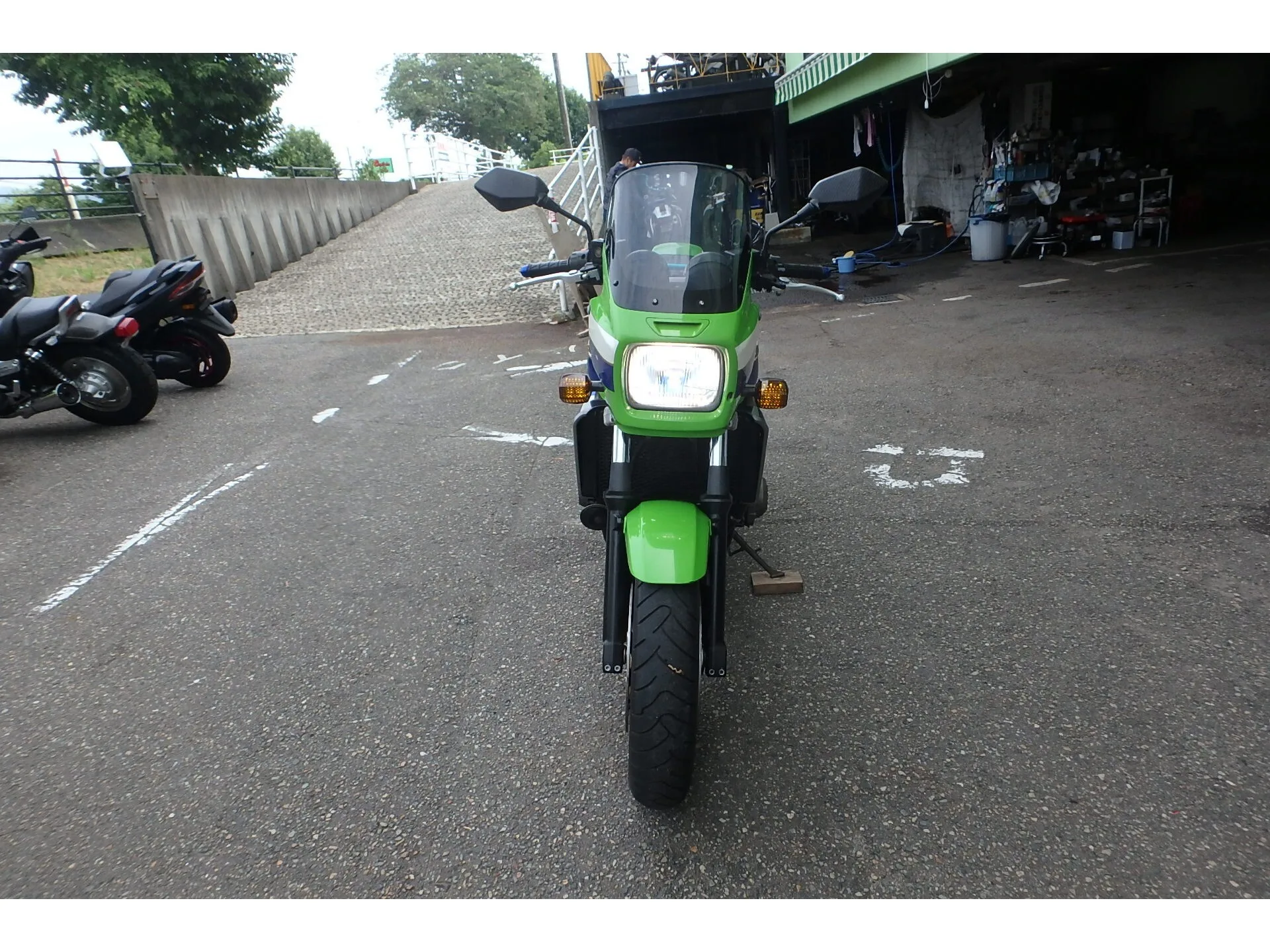 Kawasaki ZRX1200R с аукциона AUCNET, кадр 8