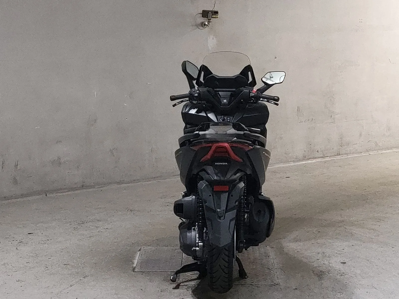 Honda FORZA с аукциона JBA, кадр 4