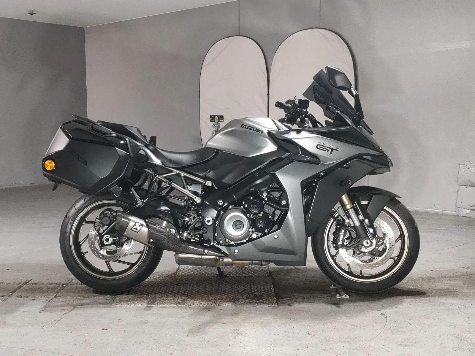 Suzuki GSX-S1000GT 2025 года с японского аукциона JBA