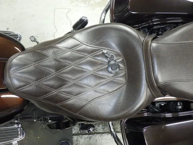 Harley-Davidson FLTRXSE1800CVO с аукциона BDS, кадр 9