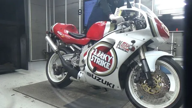 Suzuki RGV250  года из Японии