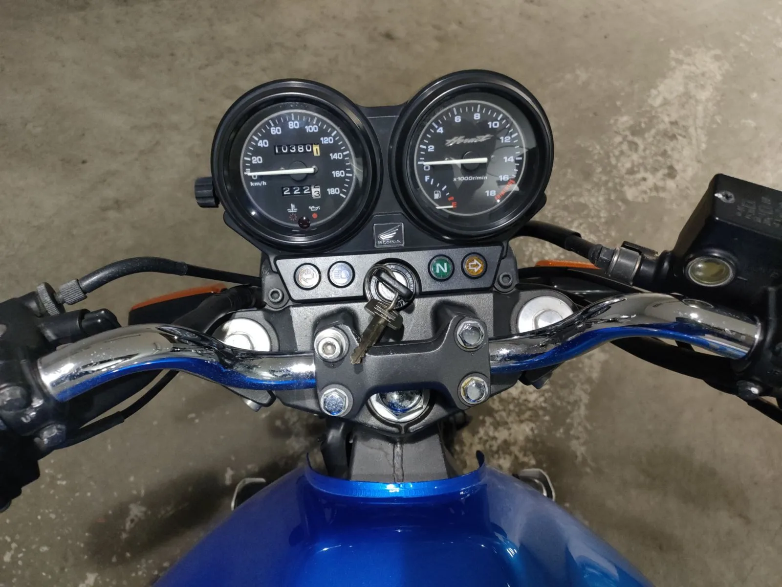 Honda HORNET250 с аукциона JBA, кадр 5