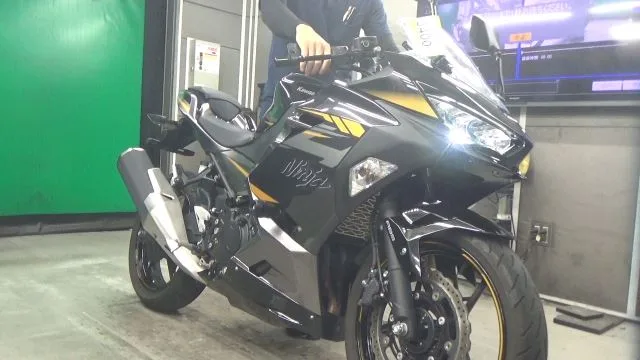 Kawasaki NINJA400 2021 года из Японии