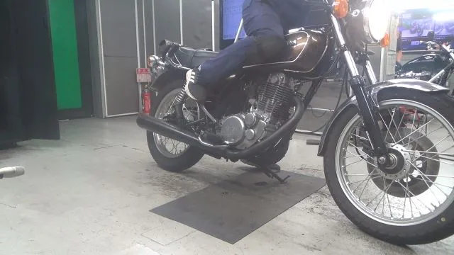 Yamaha SR500 с аукциона BDS, кадр 1