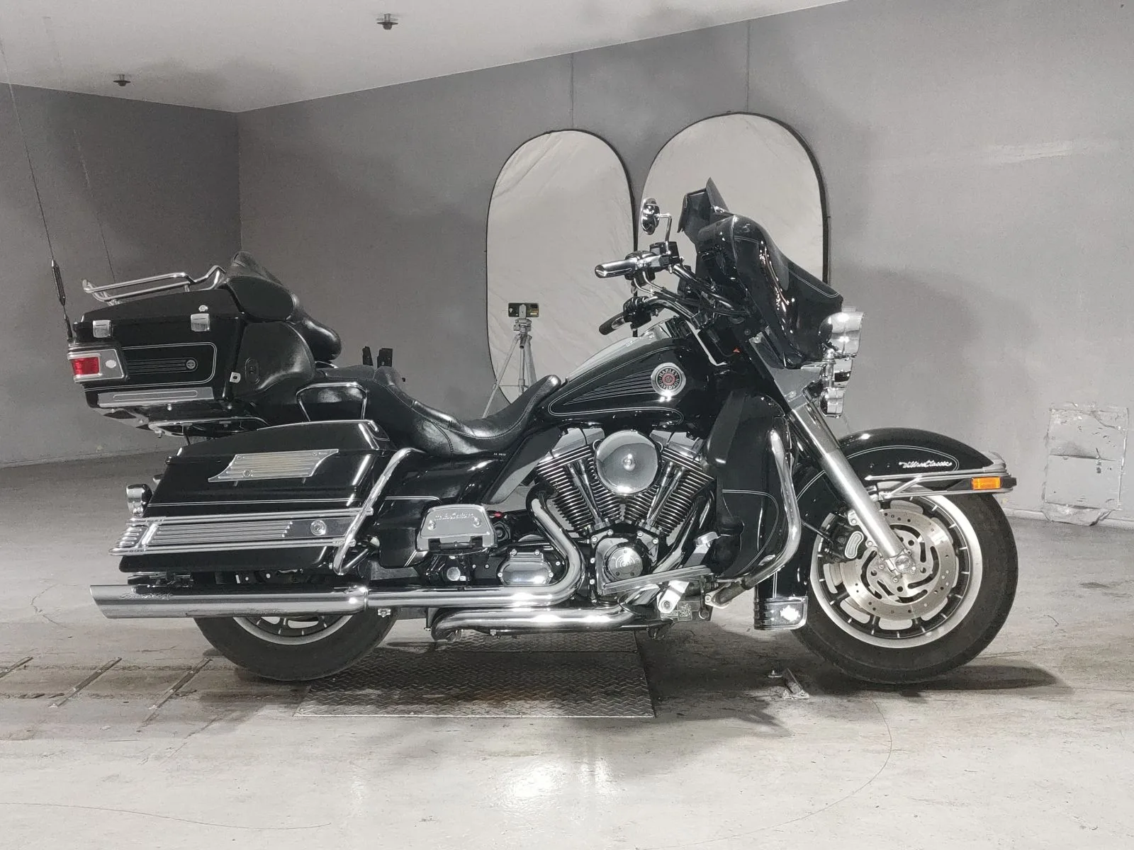 Harley-Davidson FLHTCU-I 1450 2004 года из Японии