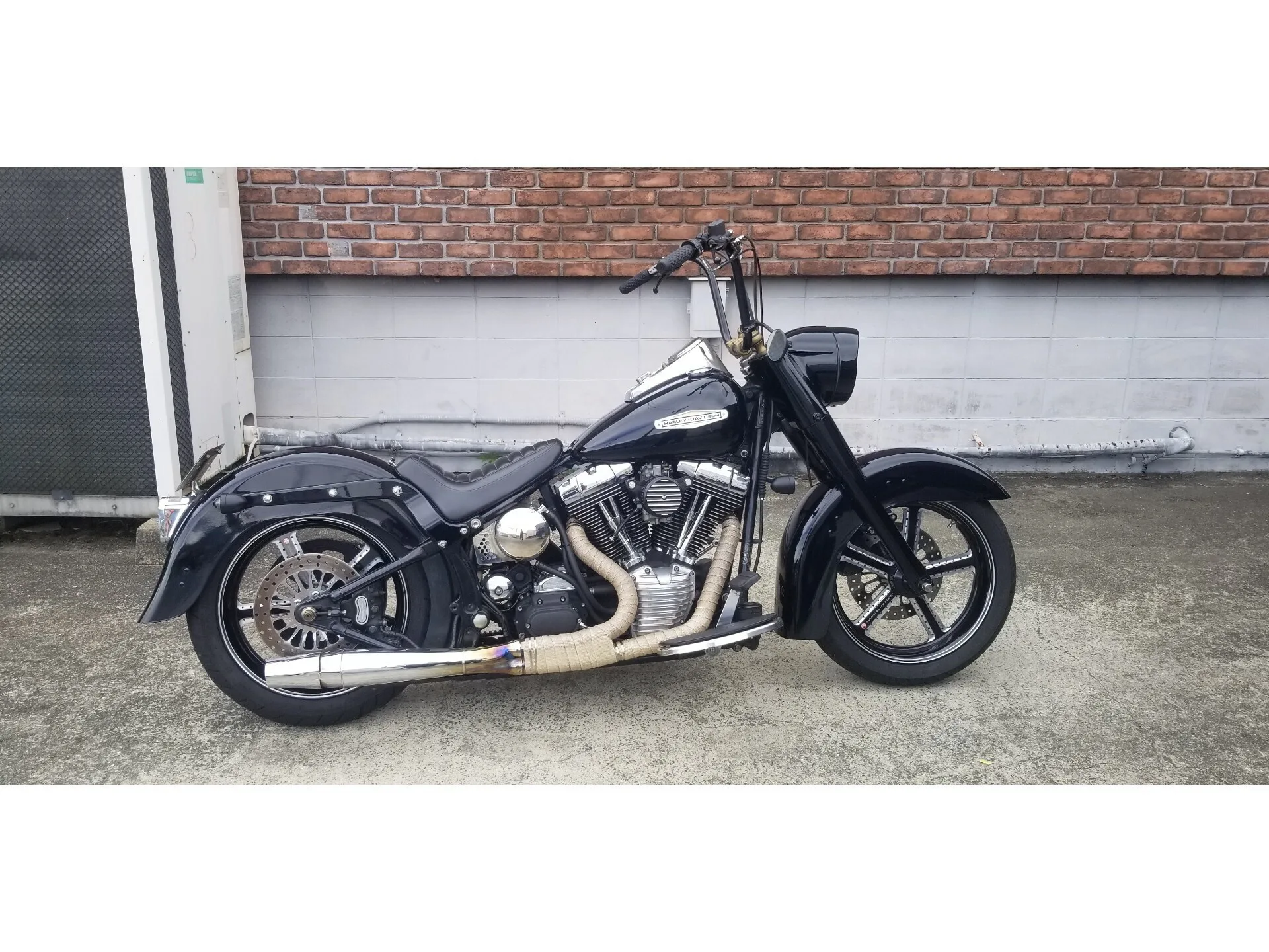 Harley-Davidson FLSTC 2000 года из Японии