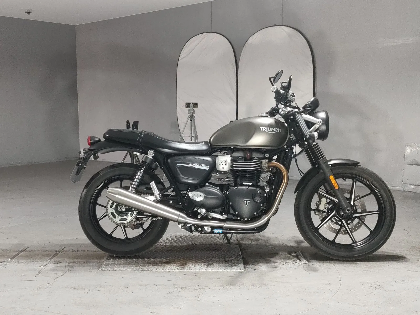 Triumph STREET TWIN 2018 года с японского аукциона JBA