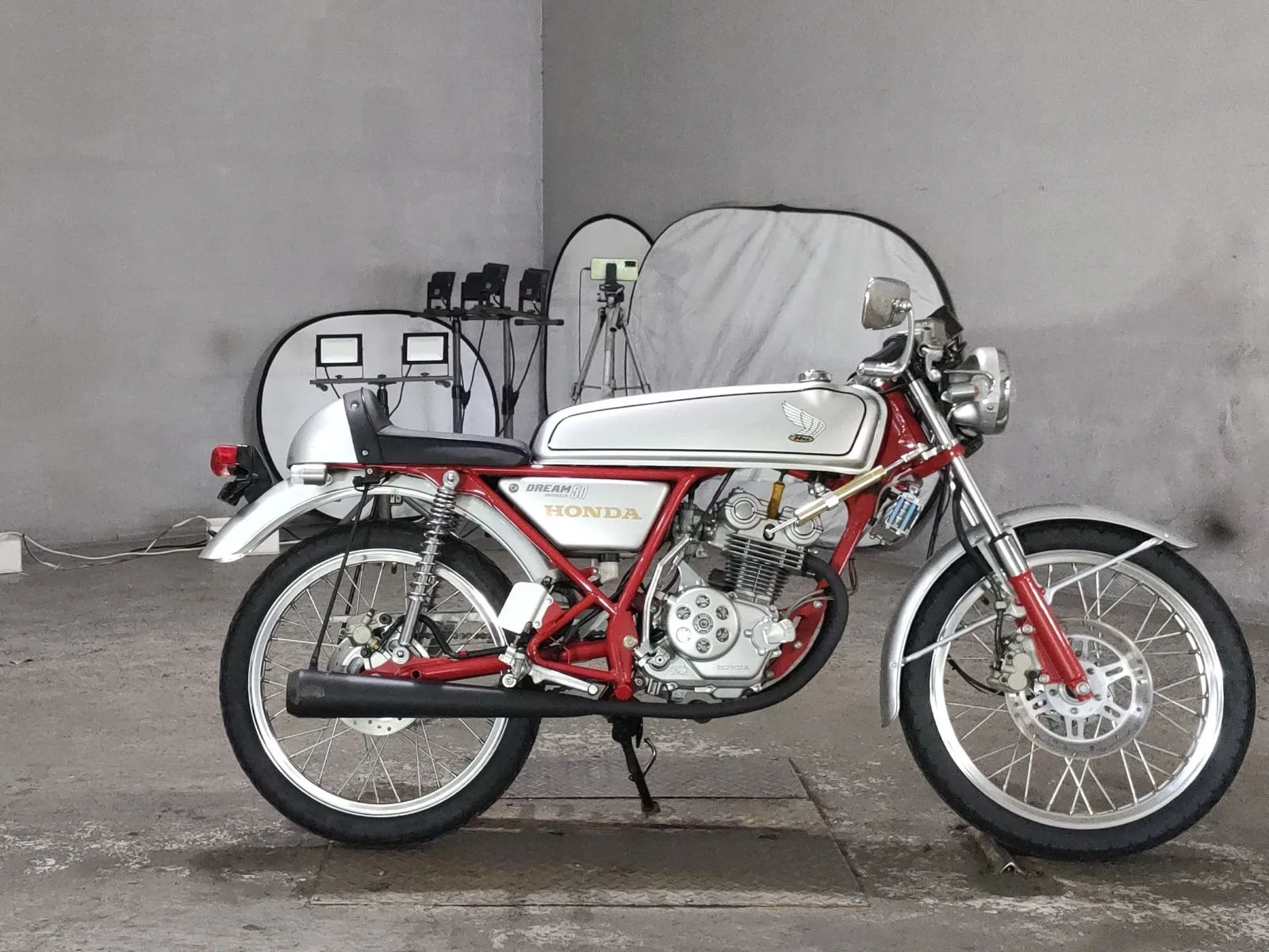 Honda DREAM50  года из Японии