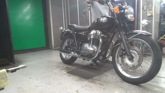 Kawasaki W400 с аукциона BDS, кадр 1