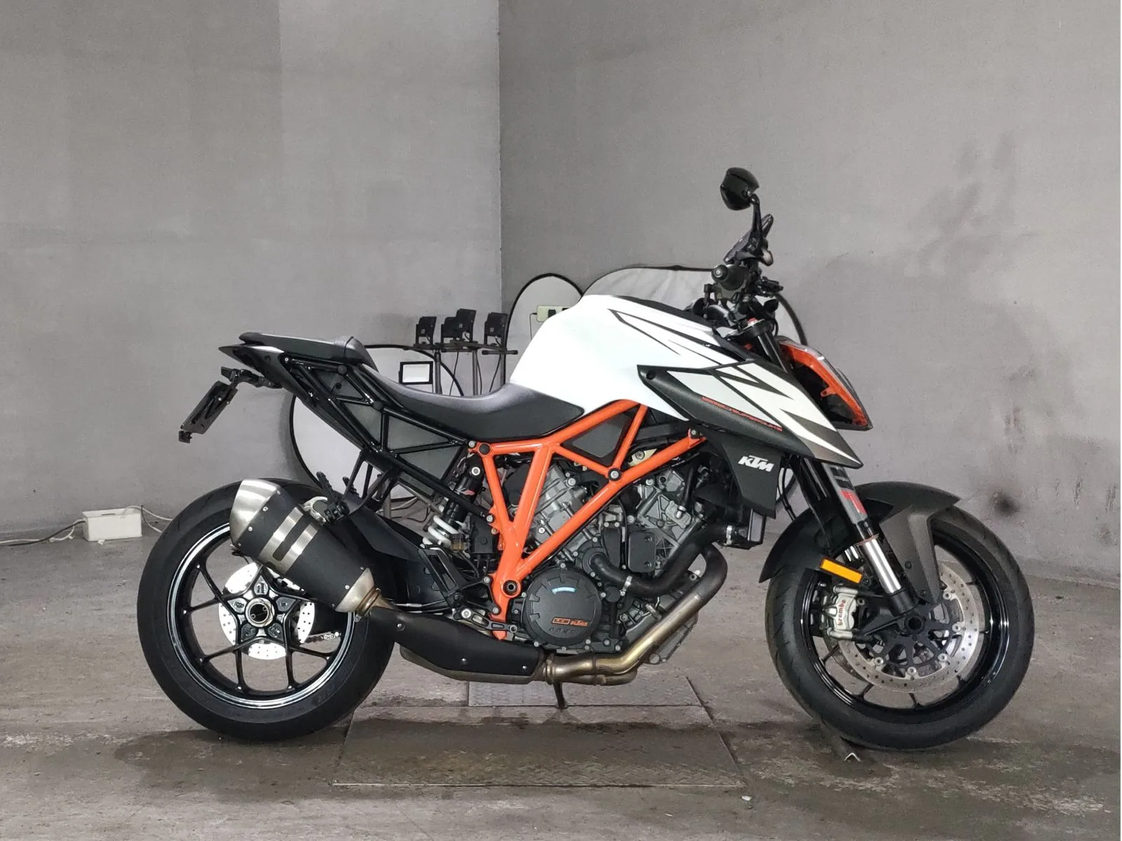 KTM 1290 SUPER DUKE R из Японии