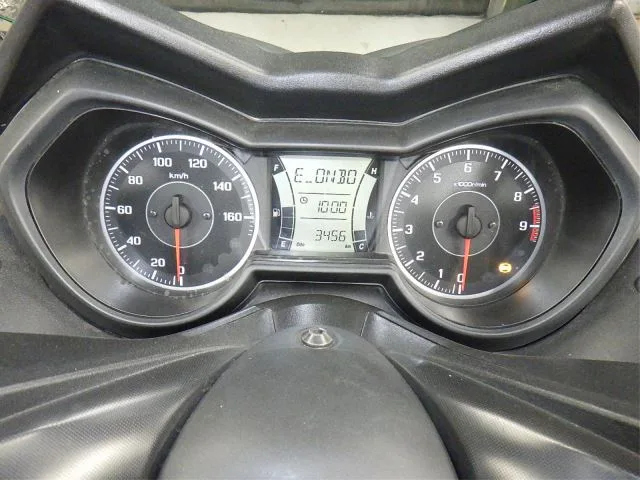 Yamaha X-MAX250 с аукциона BDS, кадр 7