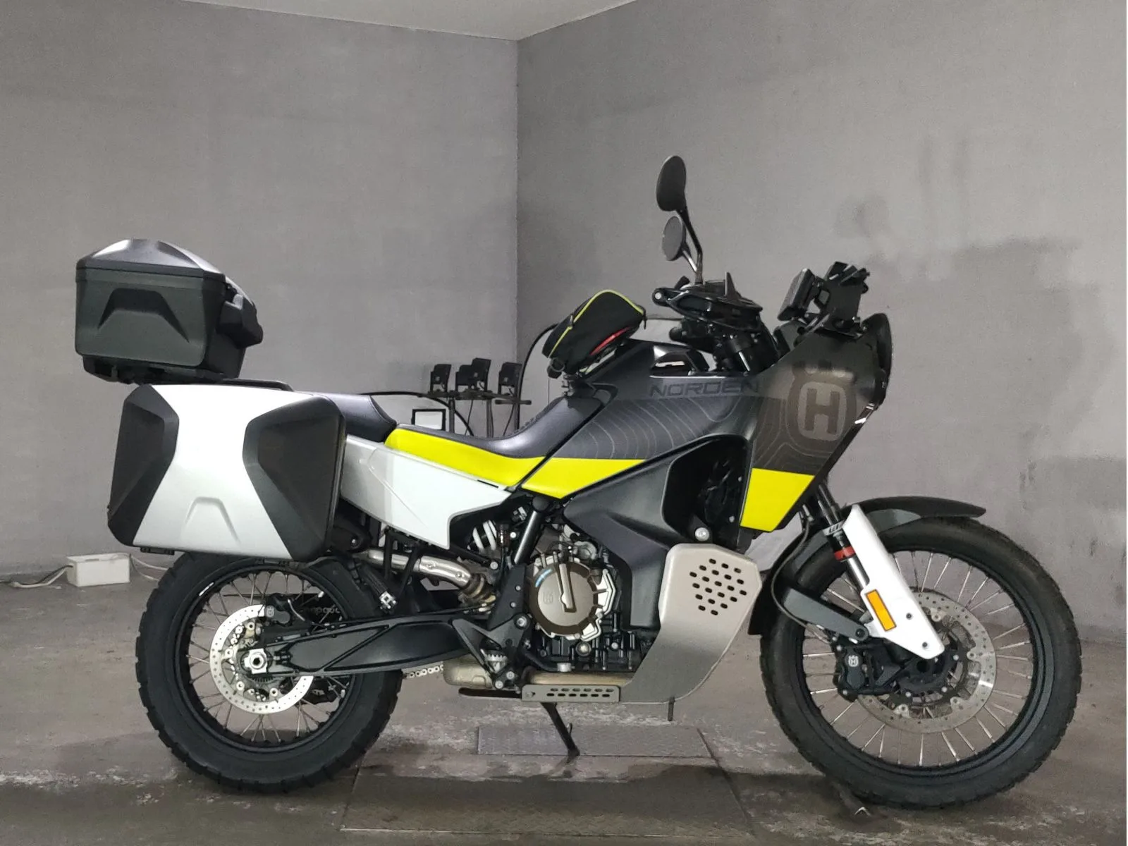 Другие марки HUSQUARNA NO-DEN901 с аукциона JBA, кадр 1