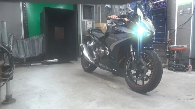 Honda CBR400R с аукциона BDS, кадр 1