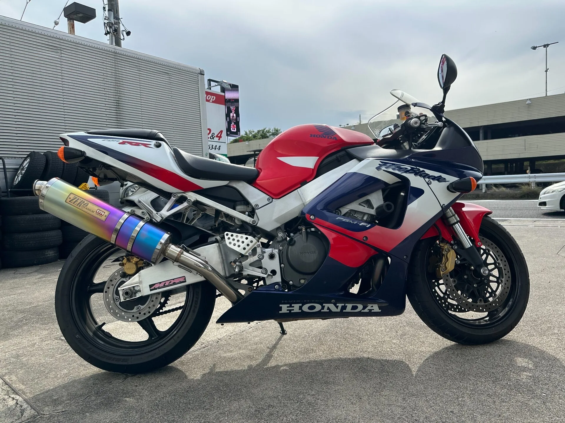 Honda CBR929RR FIRE BLADE с аукциона AUCNET, кадр 2
