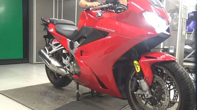 Honda VFR800F с аукциона BDS, кадр 1