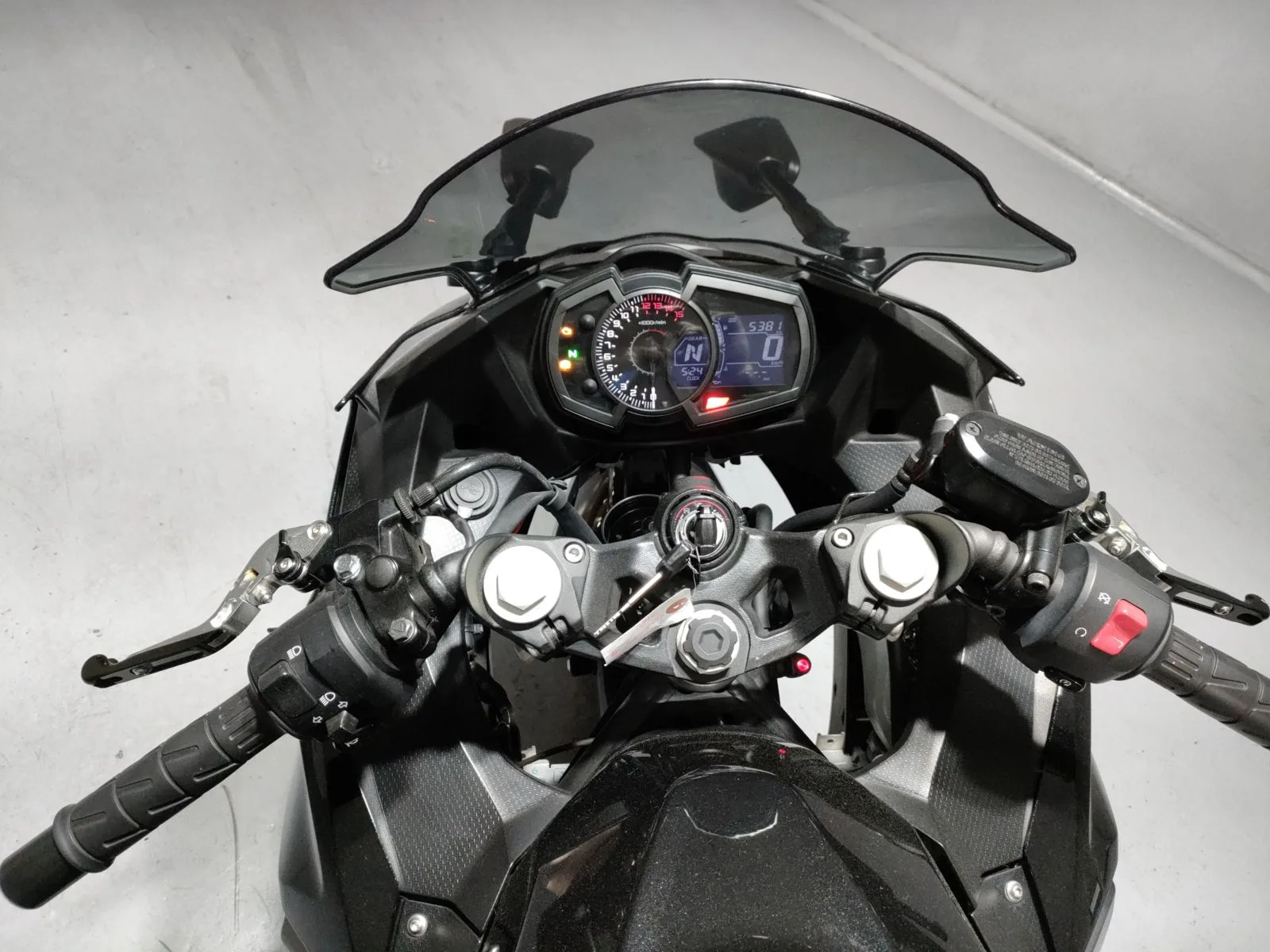 Kawasaki NINJA400 с аукциона JBA, кадр 5