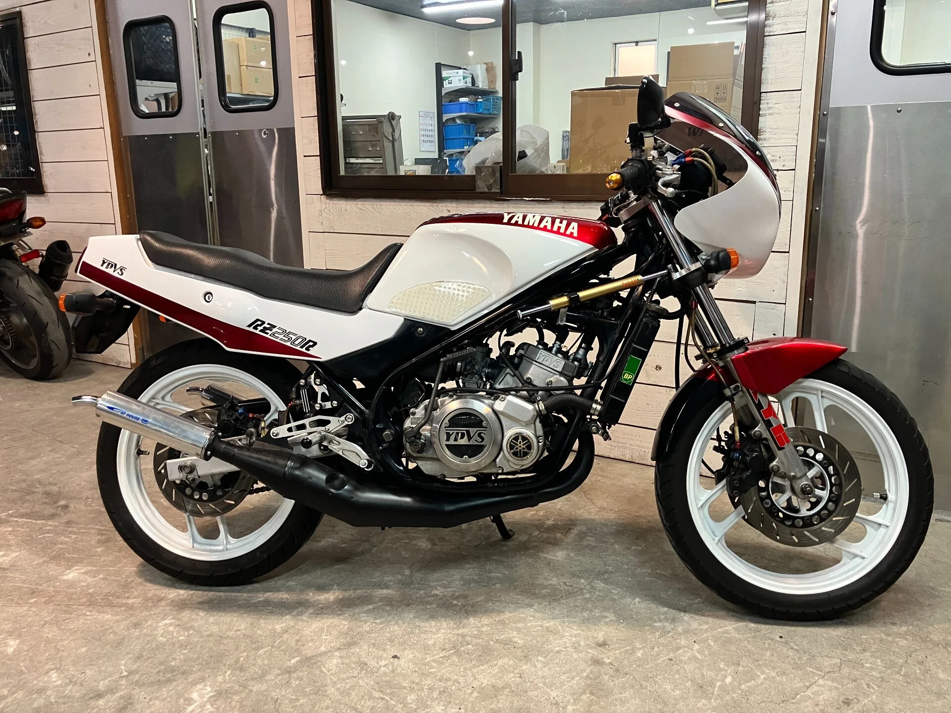 Yamaha RZ250R  года из Японии