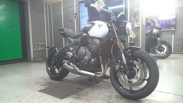Triumph TRIDENT 660 2026 года из Японии