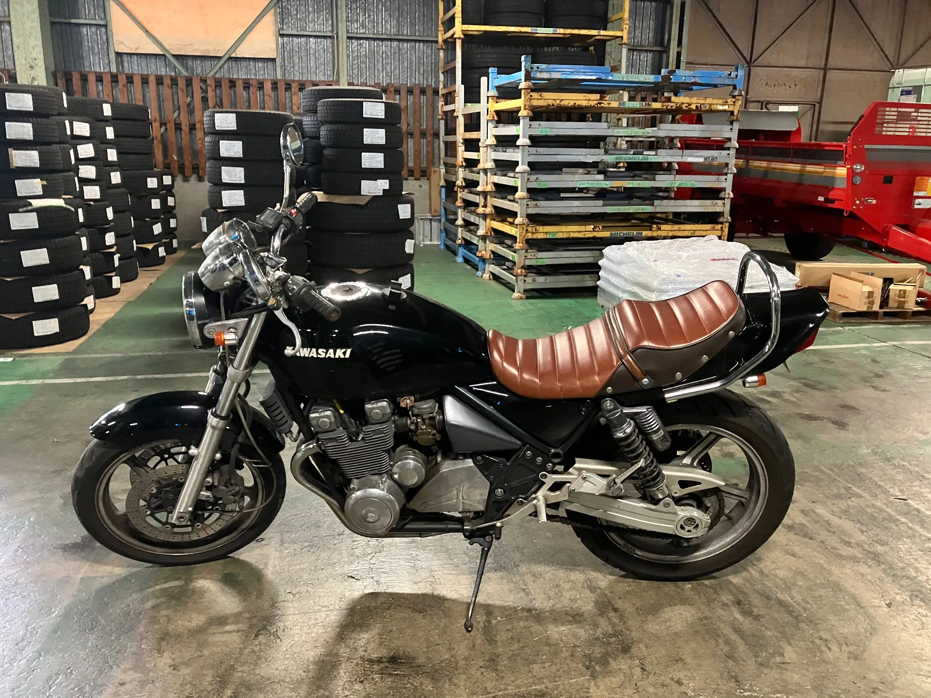 Kawasaki ZEPHYR400 с аукциона AUCNET, кадр 2