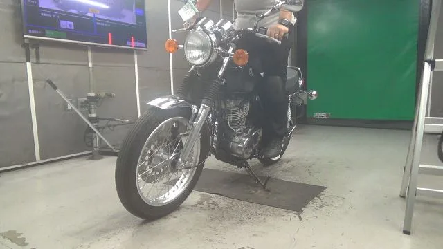 Yamaha SR400 с аукциона BDS, кадр 2