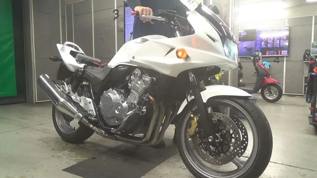 Honda CB400SFV-4 BOLDOR 2010 года из Японии