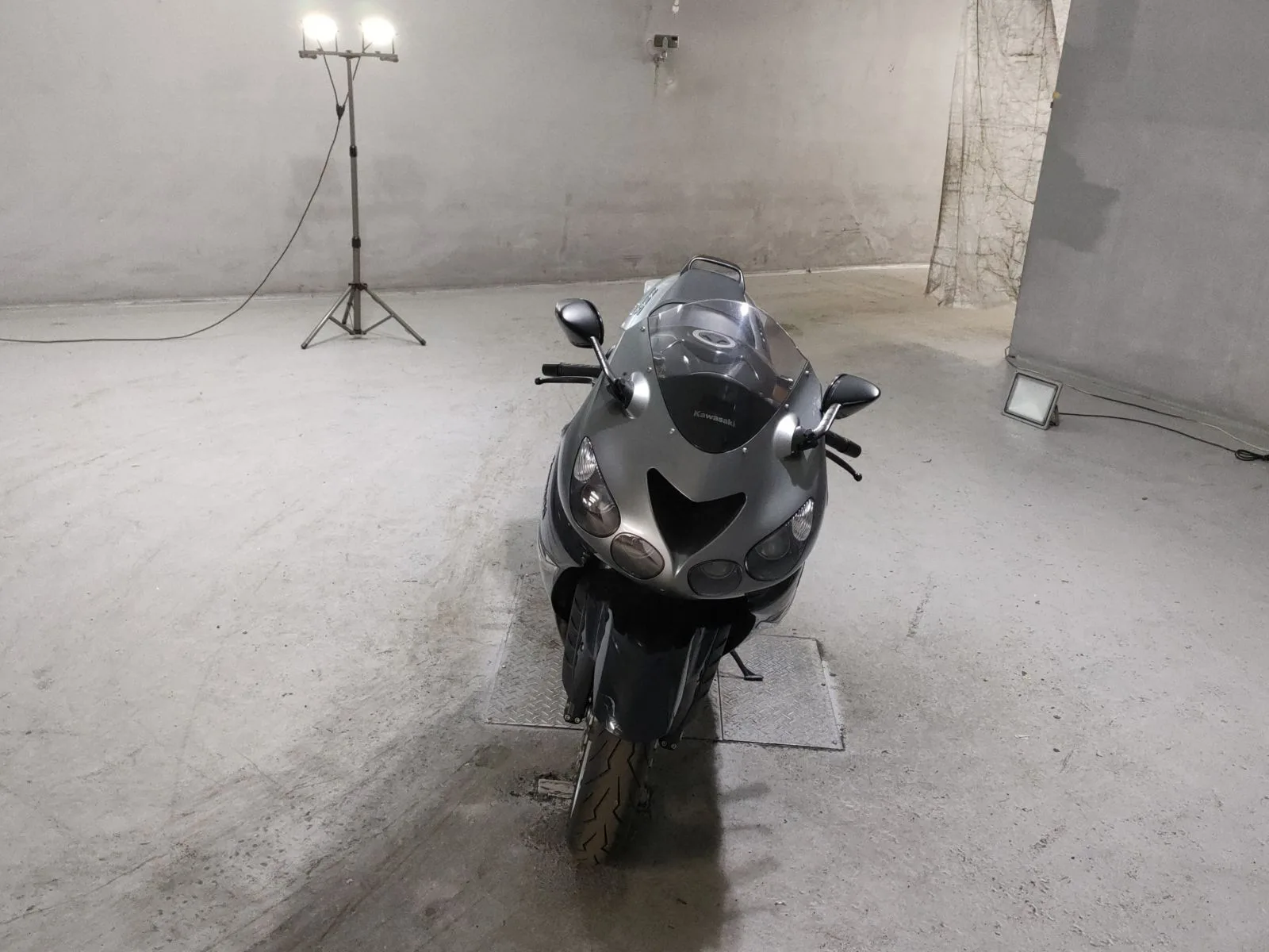 Kawasaki ZZR1400 с аукциона JBA, кадр 3