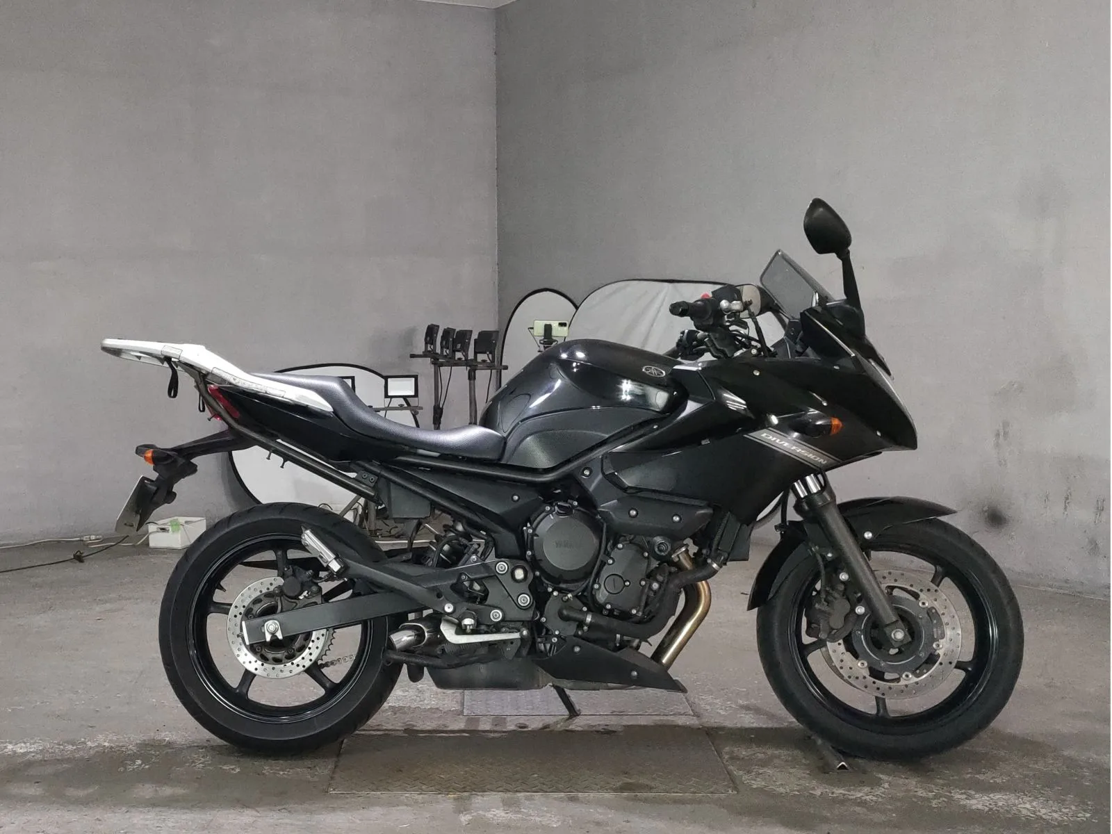 Yamaha XJ6 DIVERSION с аукциона JBA, кадр 1