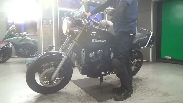 Suzuki GSX400 с аукциона BDS, кадр 2