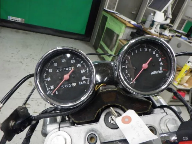 Suzuki GSX400 с аукциона BDS, кадр 7