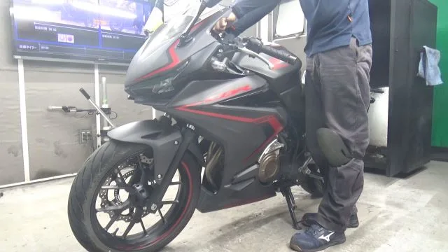 Honda CBR400R с аукциона BDS, кадр 2