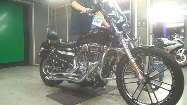 Harley-Davidson XL1200LI 2010 года из Японии