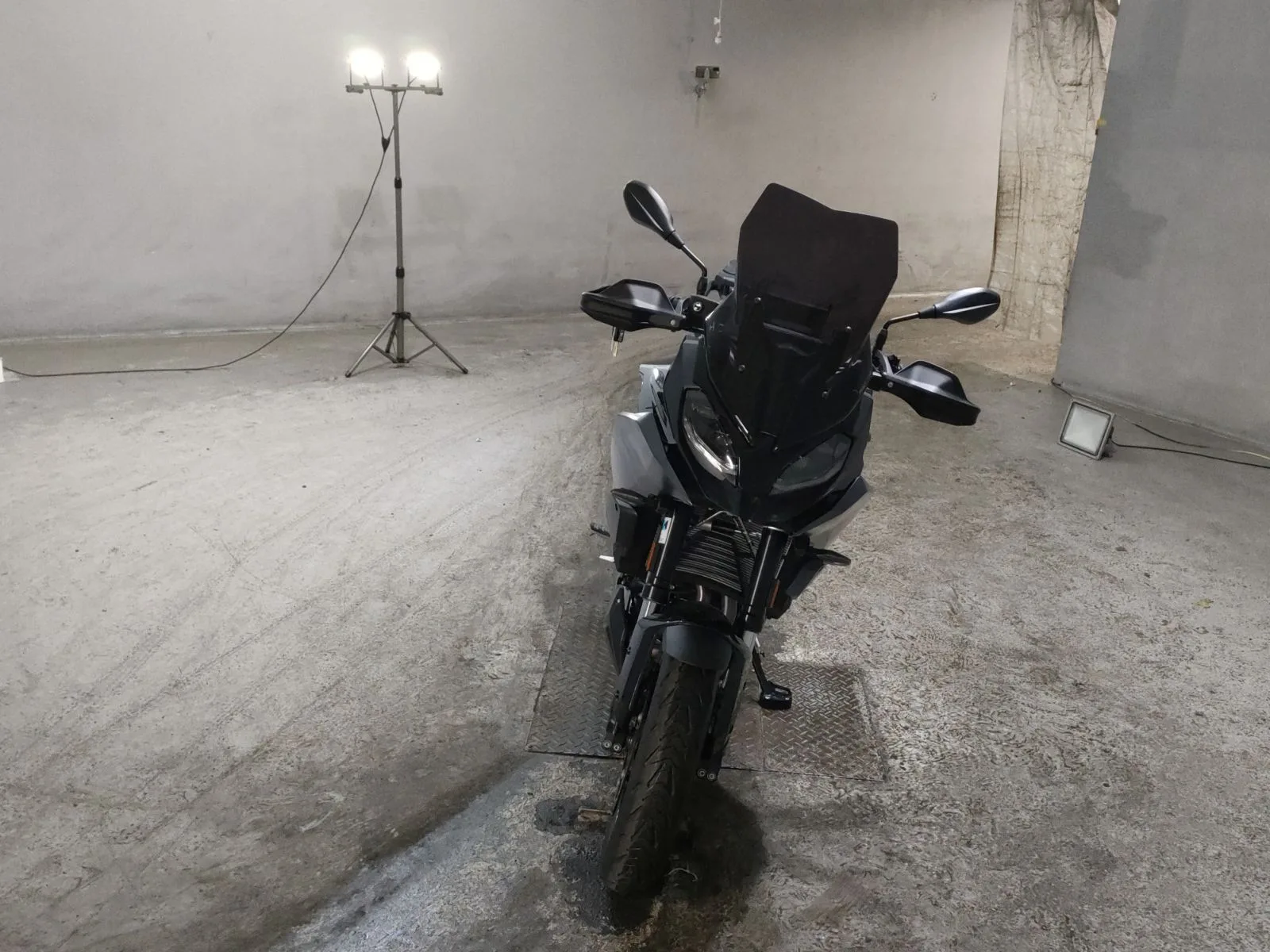 BMW F900XR с аукциона JBA, кадр 3