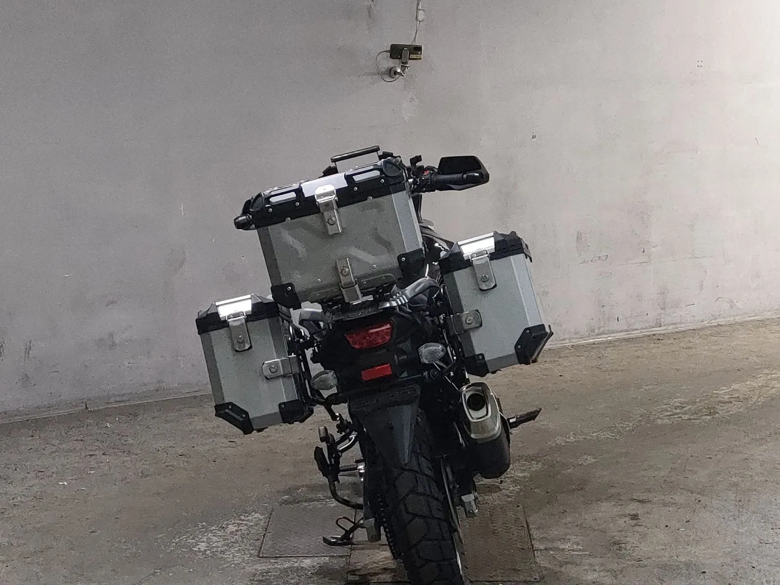 Suzuki V STROM 650XT с аукциона JBA, кадр 4