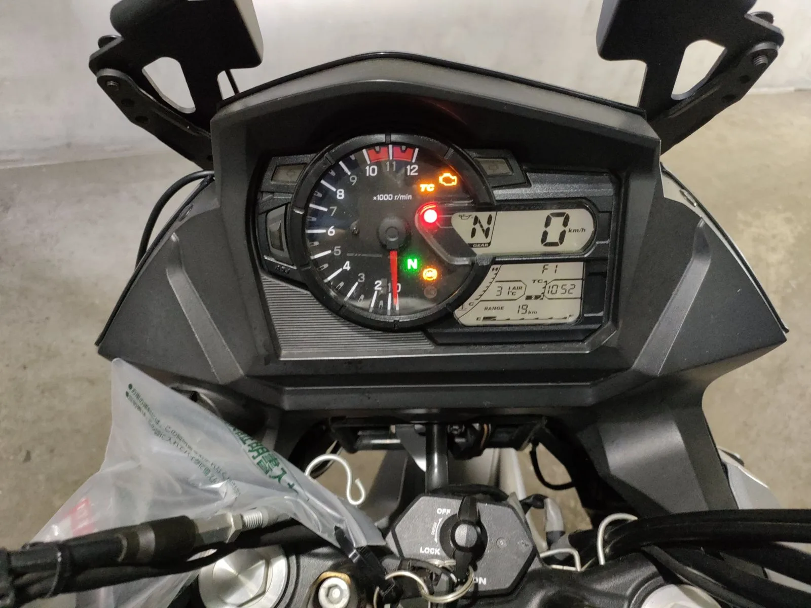 Suzuki V STROM 650XT с аукциона JBA, кадр 5