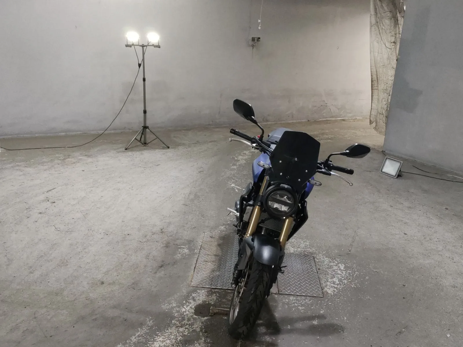 Honda CB250R с аукциона JBA, кадр 3