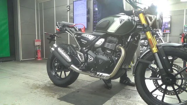 Triumph SCRAMBLER 400X 2026 года из Японии