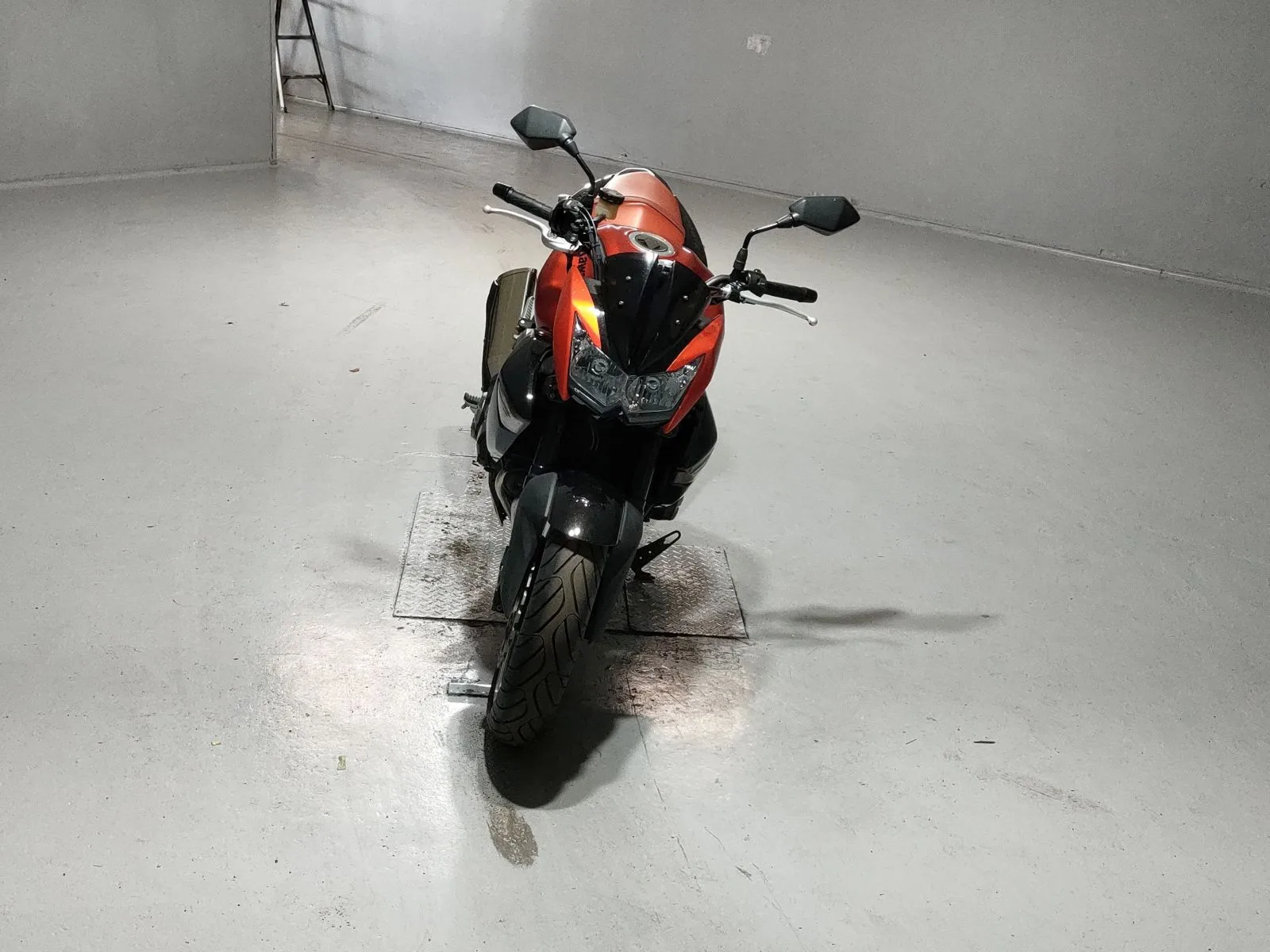 Kawasaki Z1000 с аукциона JBA, кадр 3