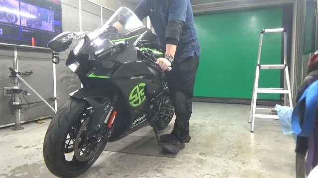 Kawasaki ZX-10RA с аукциона BDS, кадр 2