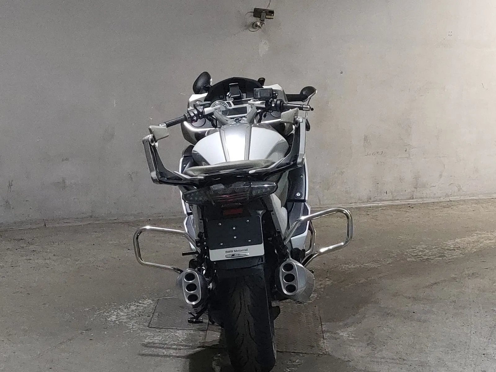 BMW K1600GTL EXCLUSIVE с аукциона JBA, кадр 4