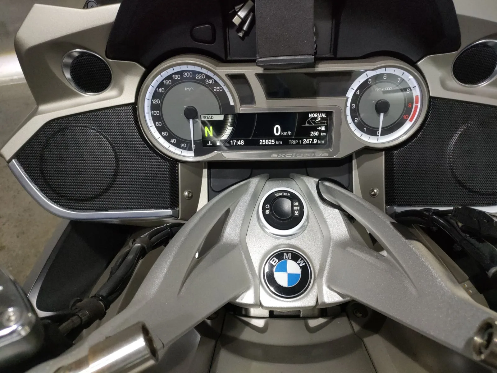 BMW K1600GTL EXCLUSIVE с аукциона JBA, кадр 5