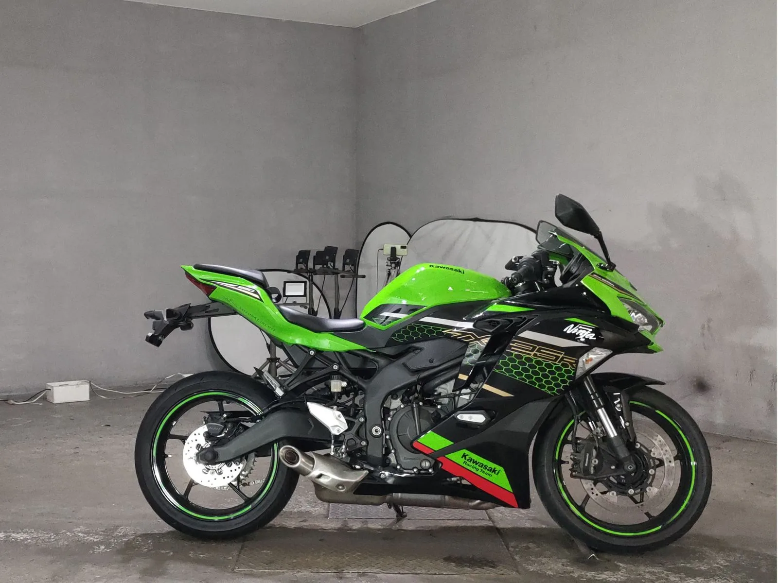 Kawasaki NINJA ZX-25R SE года из Японии