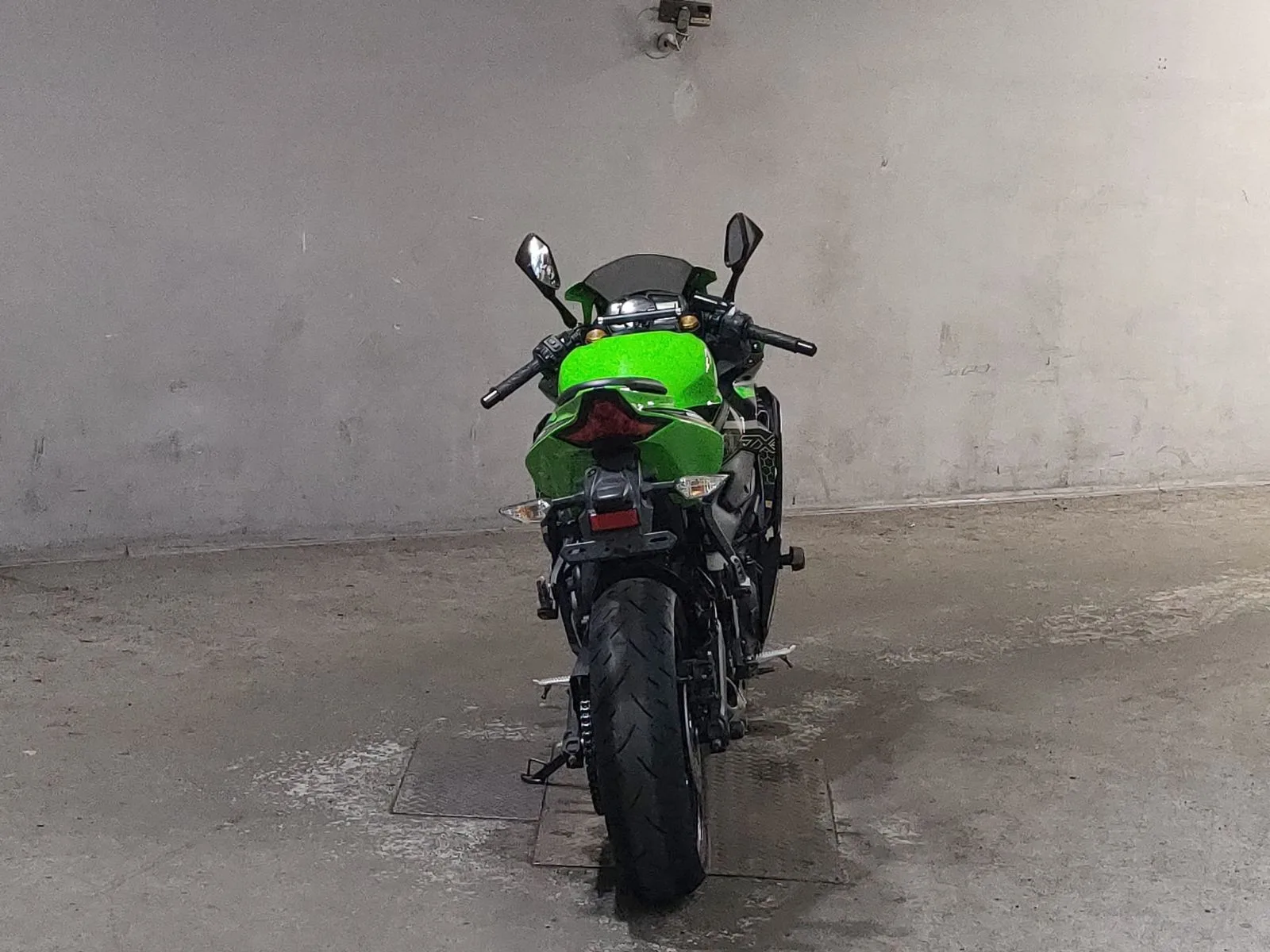 Kawasaki NINJA ZX-25R SE с аукциона JBA, кадр 4