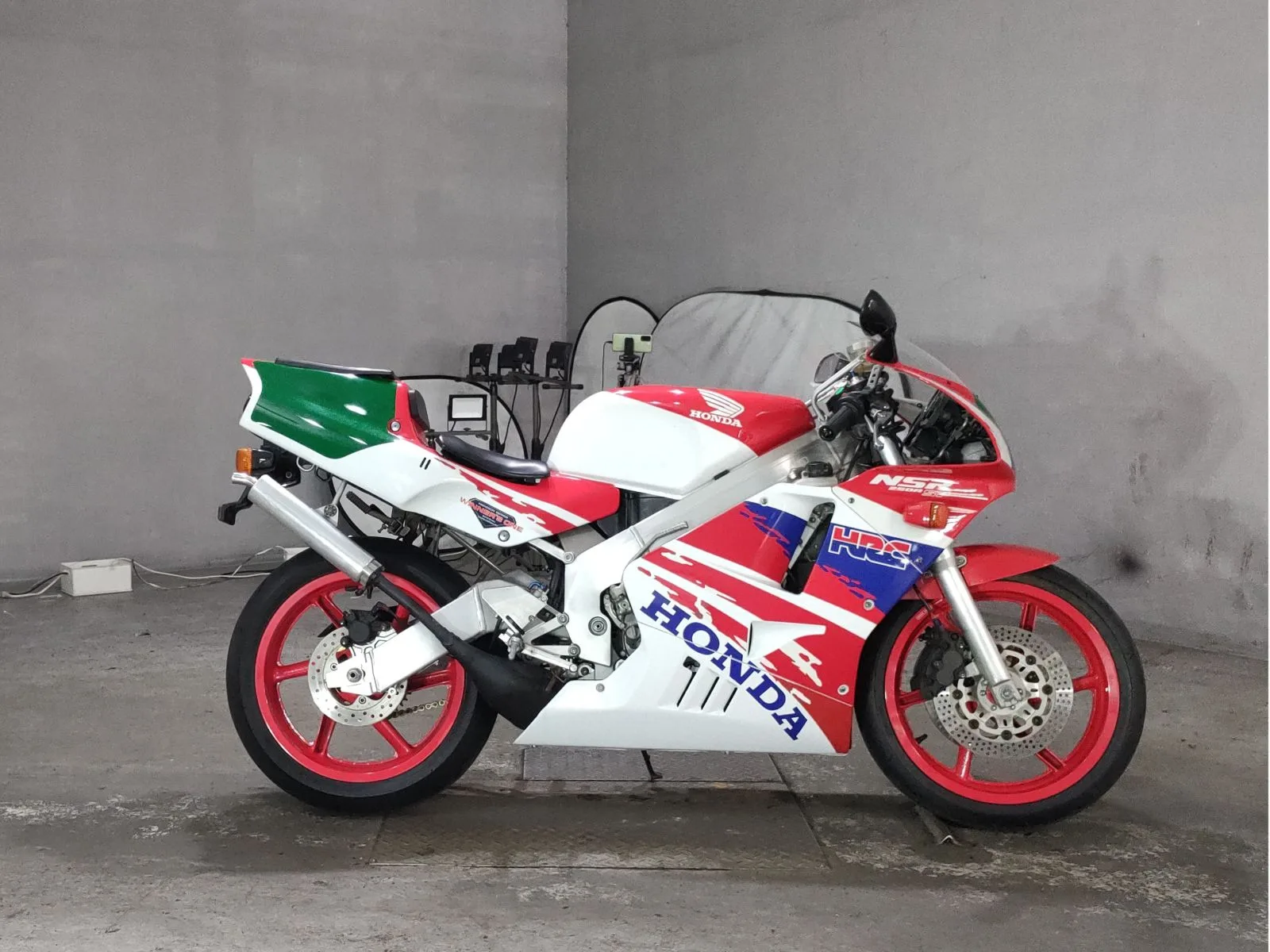 Honda NSR250R года из Японии