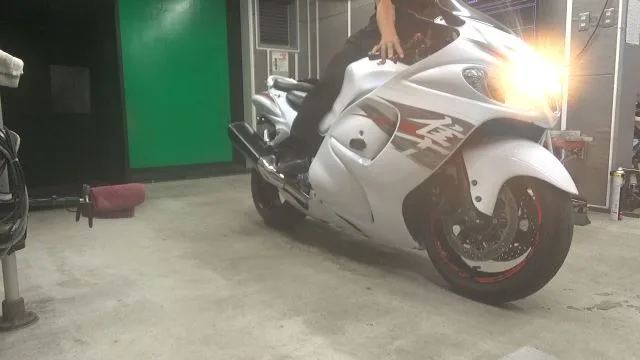 Suzuki HAYABUSA 2010 года из Японии