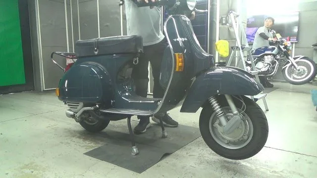 Vespa P200E с аукциона BDS, кадр 1