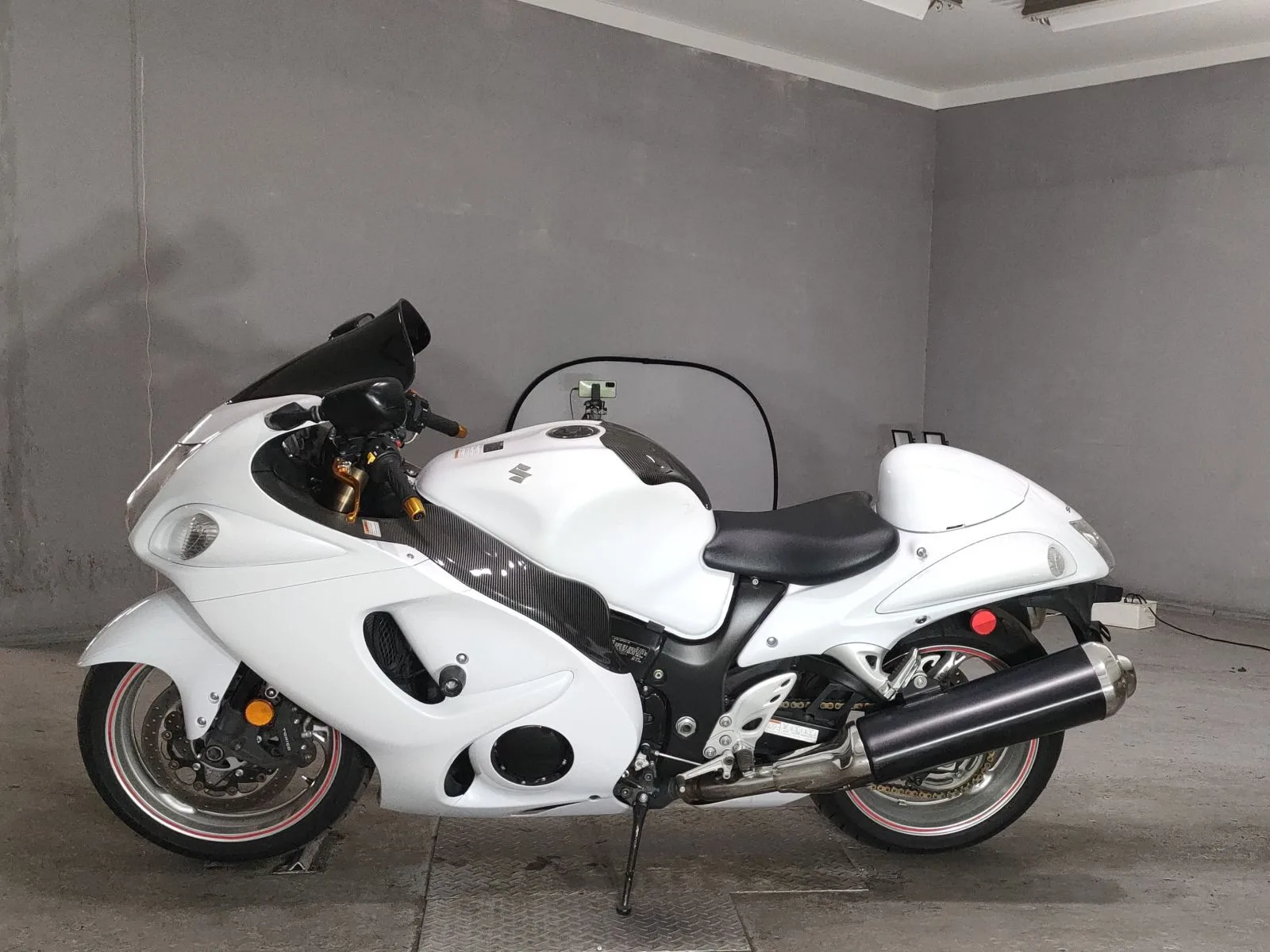 Suzuki GSX1300R HAYABUSA с аукциона JBA, кадр 2