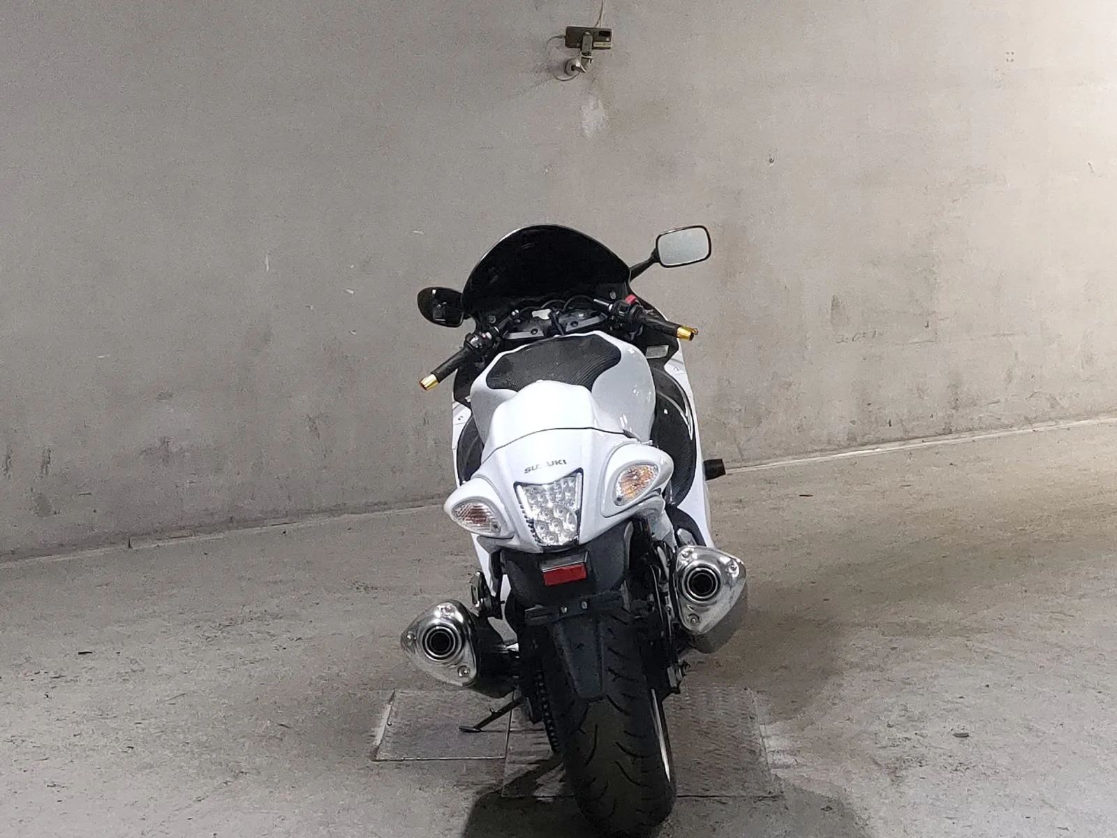 Suzuki GSX1300R HAYABUSA с аукциона JBA, кадр 4