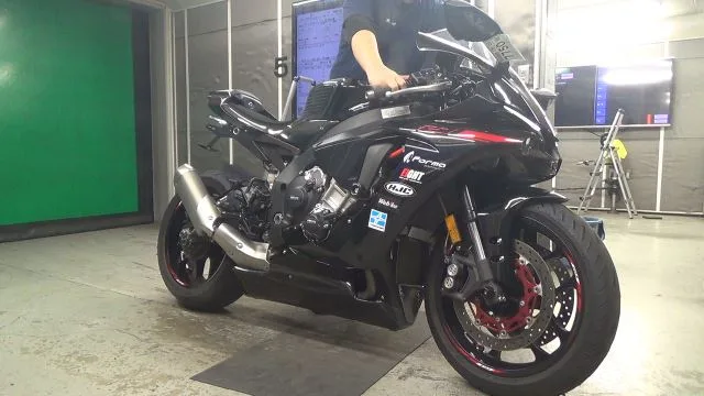 Yamaha YZF-R1 с аукциона BDS, кадр 1