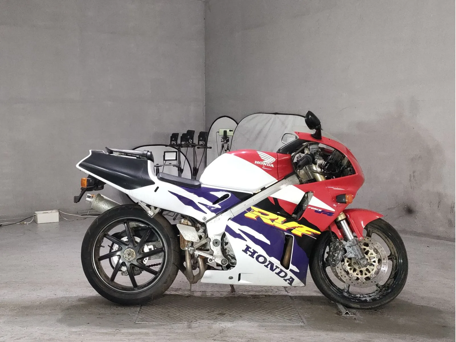 Honda RVF400 1999 года из Японии