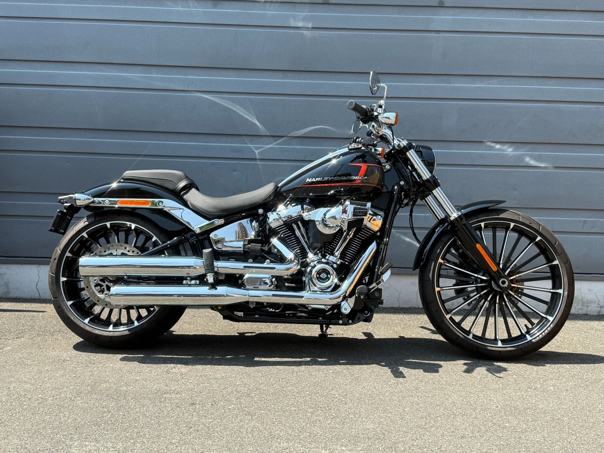 Harley-Davidson FXBR 2024 года с японского аукциона AUCNET